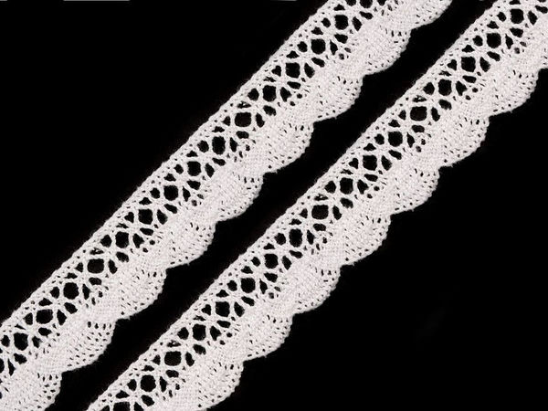 Premium-Klöppelspitze aus weißer Baumwolle - 22mm elegante florale Borte zum Nähen und Basteln