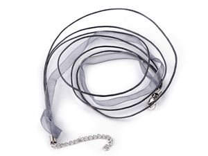 Mehrreihiges Halsband aus Organzaband und Wachskordel mit Verlängerungsverschluss, 43 cm
