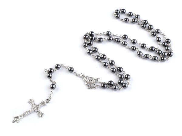Klassische Rosenkranzkette mit Perlen und Kruzifix-Kreuz aus Metall