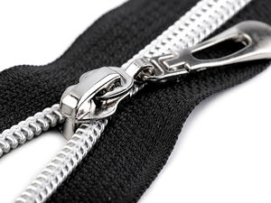 Premium Nylon-Spiralreißverschluss Nr. 7 teilbar mit silbernen Zähnen (70 cm)