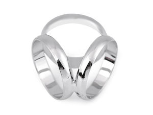 Eleganter Tuchring in Platin - Premium-Tuchschnalle mit 3 Schlaufen und Schalhalter für zarte Schals