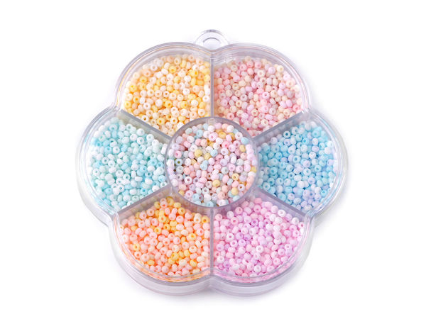 Mattes Pastell-Rocaille-Perlenset in blütenförmiger Sortierbox (50g) - 2,3 mm Fädelperlen für DIY-Schmuckherstellung & Bastelarbeiten