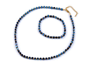 Luxuriöses Schmuckset aus Halskette und Armband mit beschichteten, facettierten Hämatitperlen