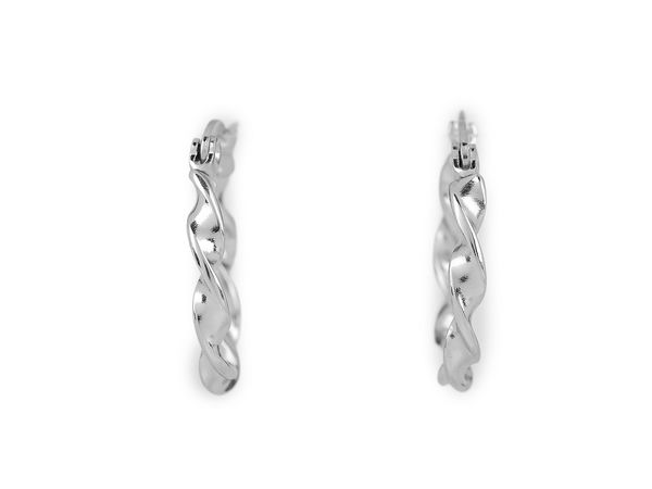 Premium-Creolen aus gedrehtem Edelstahl - Elegante, hochglänzende Ohrringe mit Schnappverschluss