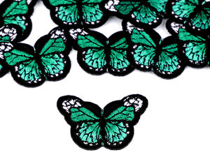 Kleine bestickte Schmetterlings-Applikation | Premium-Aufnäher & Bügelbild für Kleidung und DIY-Projekte