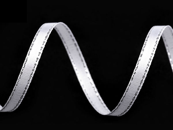 Premium Satinband mit Lurexkante für Weihnachten (6 mm, Weiß/Silber) - Elegante Kurzwaren für Geschenkverpackungen und Floristik