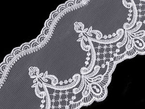Stickereiborte auf Organza, Breite 12,5 cm