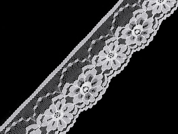 Premium Nylon-Spitzenborte (45 mm Breite) in Weiß – Elegantes Zierband für Bastelarbeiten, Kleidung und Heimdekoration