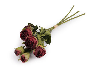 Künstlicher Rosenstrauß