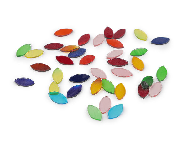 Premium Glas-Mosaiksteine in Blattform, Bunte Farbmischung - Transparente Bastelfliesen für kreative DIY-Projekte (ca. 140 Stück)