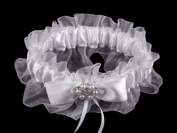 Elegantes weißes Brautstrumpfband aus Satin und Organza mit perlen- und kristallbesetzter Schleife