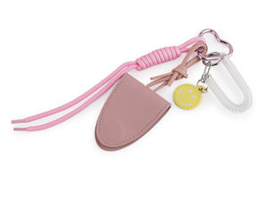Premium-Taschenanhänger und Schlüsselanhänger-Set mit integriertem Brillenhalter