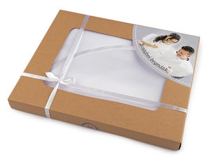 Elegantes weißes Satin-Hochzeitslätzchen mit Satin-Schrägband-Einfassung - Premium-Kleidungsschutz für Braut und Bräutigam